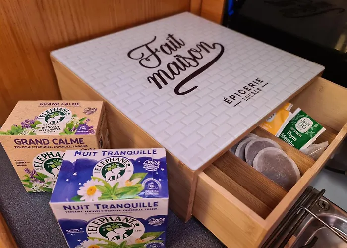 Tekne Super Castor - Sur Un Grand Voilier Chauffe Au Vieux Port By Nuits Au Port La Rochelle (Charente-Maritime)