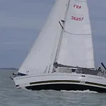 Super Castor - Sur Un Grand Voilier Chauffe Au Vieux Port By Nuits Au Port *